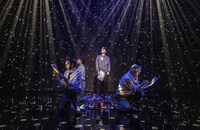 「Our Cosmic Dust」より。（Photo by Pamela Raith）