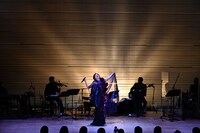 「真琴つばさ 40th Anniversary Concert『Zensokyoku ― 明日への前奏曲 ―』」より。