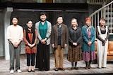 2024/2025シーズン シリーズ「光景-ここから先へと-」Vol.2「ザ・ヒューマンズ─人間たち」初日前会見の様子。左から細川岳、青山美郷、山崎静代、平田満、増子倭文江、稲川実代子、桑原裕子。