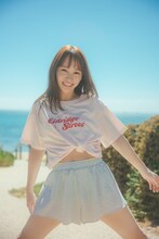 「川栄李奈写真集（仮）」（主婦と生活社）より。