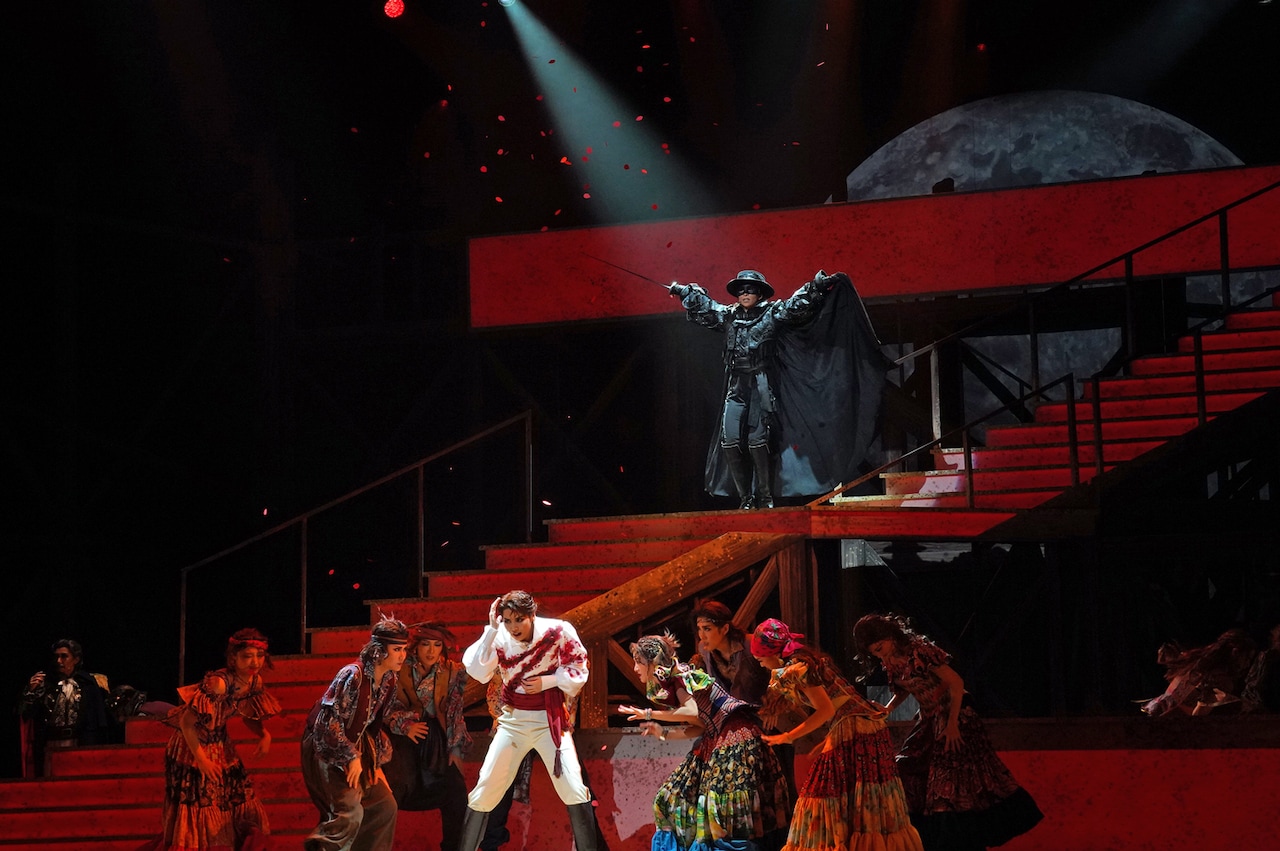 宝塚歌劇宙組「ZORRO THE MUSICAL」公開舞台稽古より。 - 桜木