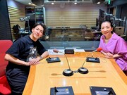 左から尾上右近、吉崎典子。