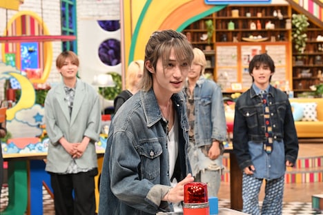 TBS系「よるのブランチ」B&ZAI出演回の様子。