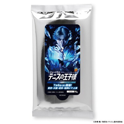 「ミュージカル『テニスの王子様』4thシーズン 全国大会 青学（せいがく）vs氷帝」上演記念のオリジナルノベルティ「なるほど涼しいじゃねーの【オリジナル冷感シート】」。