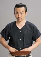 波岡一喜扮する竹本テツ。