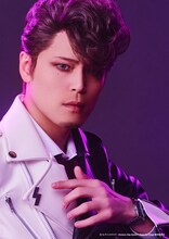 中塚皓平扮する天国獄。