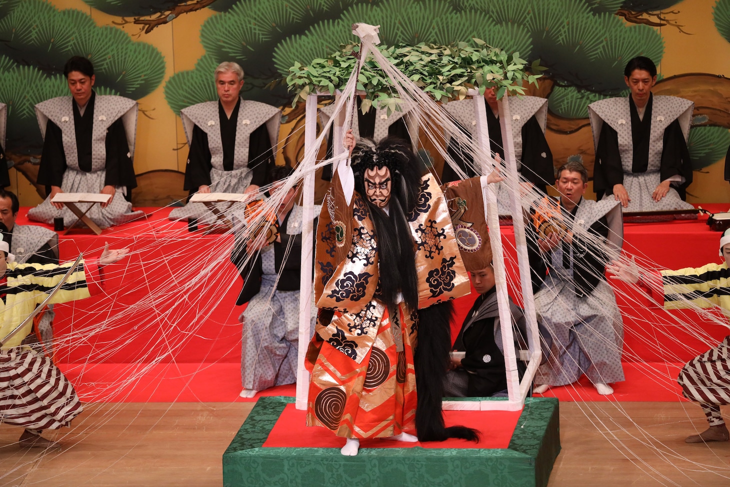 「土蜘」より、八代目尾上菊五郎。