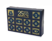 カーテンアップカレンダーのイメージ。