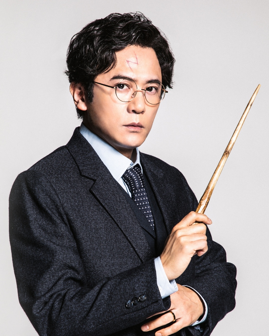 稲垣吾郎扮するハリー・ポッター。