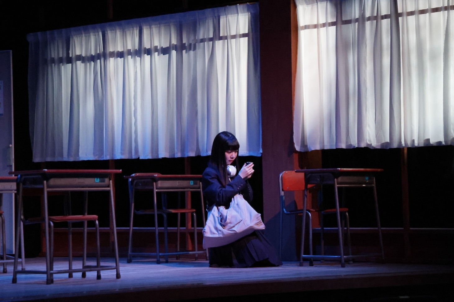 ロロいつ高シリーズ「校舎、ナイトクルージング」より。（撮影：岩本美佳）