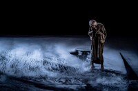 田中泯｜名和晃平「彼岸より」の様子。（Photo by Yoshikazu INOUE）