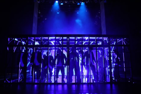 ダンスカンパニー ブッシュマン「あの日見た花の名前を君達はまだ知らない。」より。（PHOTO:HARU）