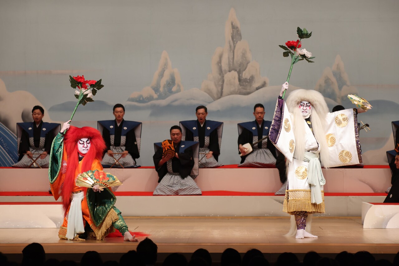 花柳章太郎 追悼『十月新派特別公演』」より、「小梅と一重
