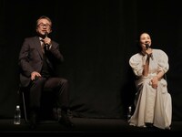 「蒙古が襲来」上映後のアフタートークより、三谷幸喜（左）と吉田羊。（撮影：細野晋司）