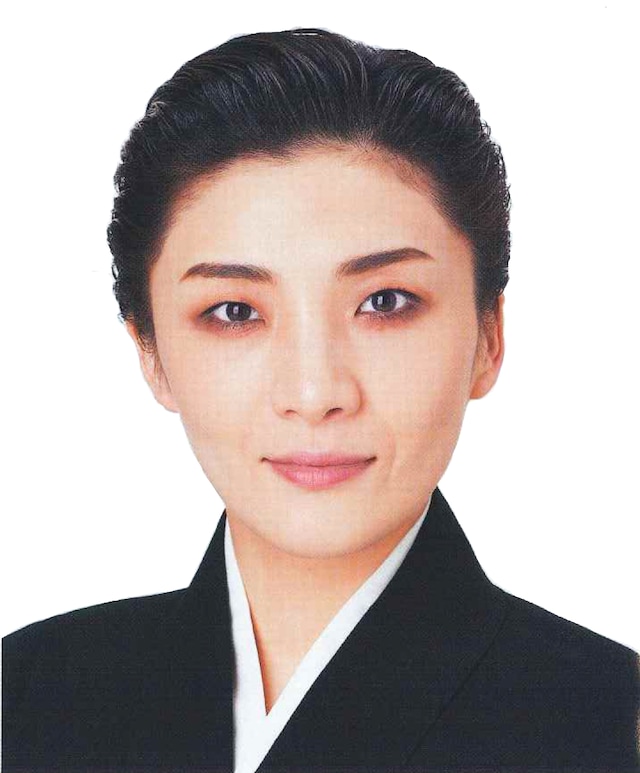 鳳月杏(c)宝塚歌劇