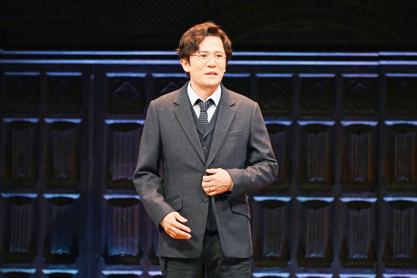 舞台「ハリー・ポッターと呪いの子」稲垣吾郎がゲネプロ振り返る「最前列にハリーが5人いた」