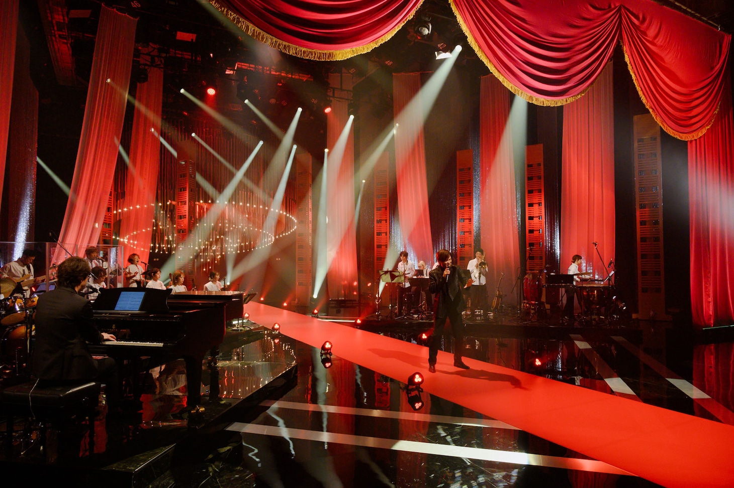 NHK総合「SONGS 井上芳雄」より。（写真提供：NHK）