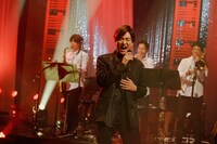 NHK総合「SONGS 井上芳雄」より。（写真提供：NHK）