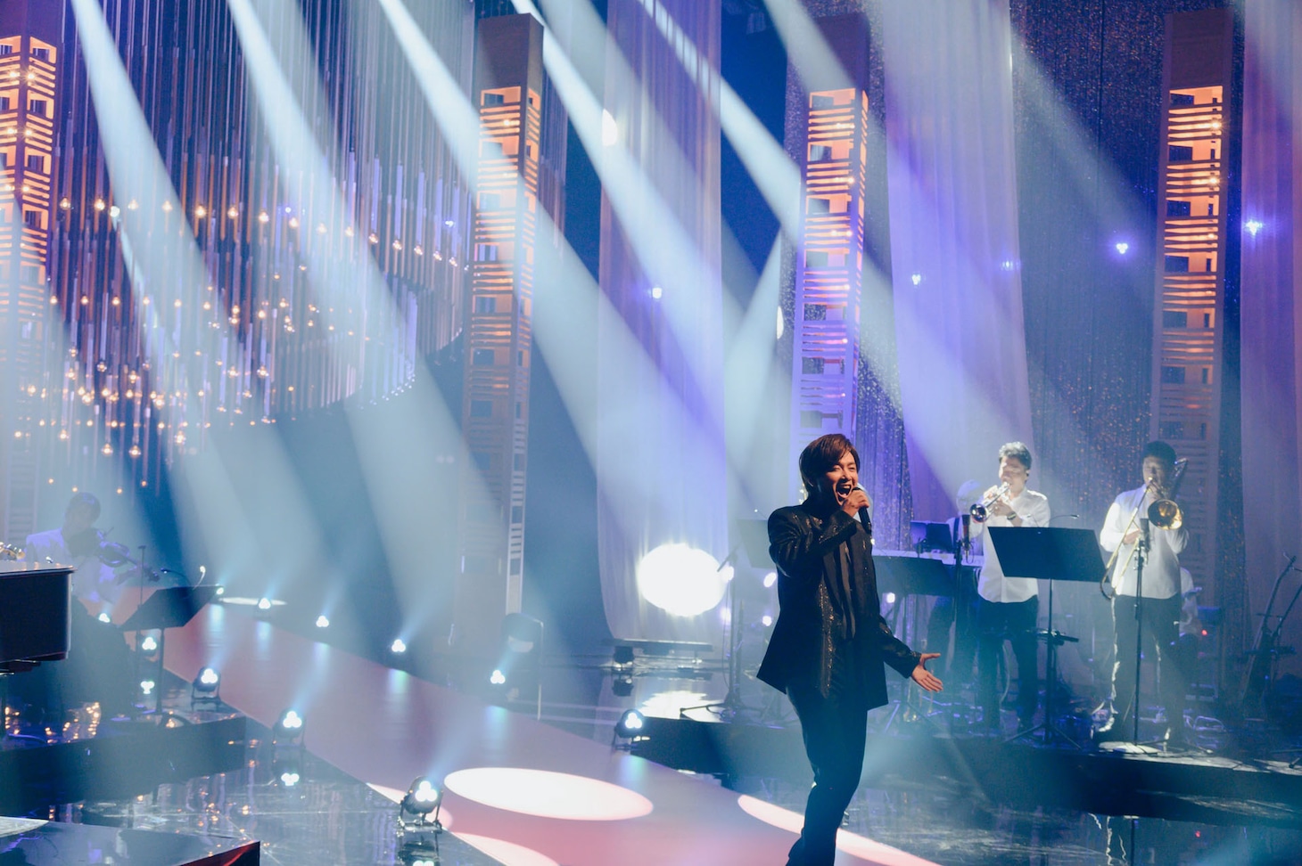 NHK総合「SONGS 井上芳雄」より。（写真提供：NHK）