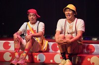 漫才ミュージカル「なにわシーサー’s」公開舞台稽古より。