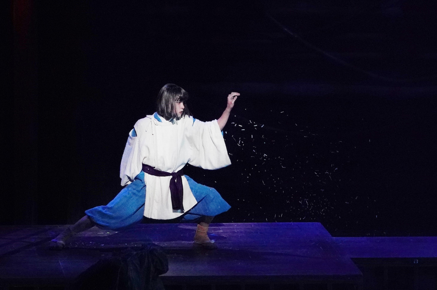 舞台「千と千尋の神隠しSpirited Away」上海公演より、橋本環奈出演回の様子。