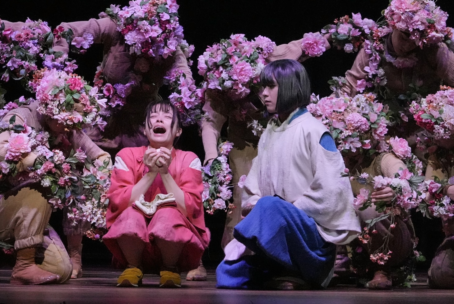 舞台「千と千尋の神隠しSpirited Away」上海公演より、橋本環奈出演回の様子。
