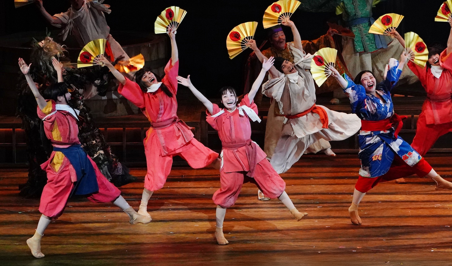 舞台「千と千尋の神隠しSpirited Away」上海公演より、橋本環奈出演回の様子。