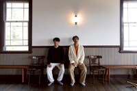 左から前田耕平、桑折現。