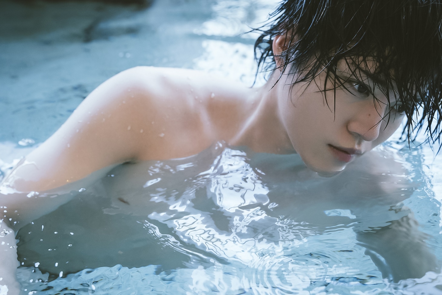 「佐藤祐吾1st写真集」より。
