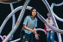 ムニ新作公演「始まりの終わり」より。（撮影：志賀耕太）