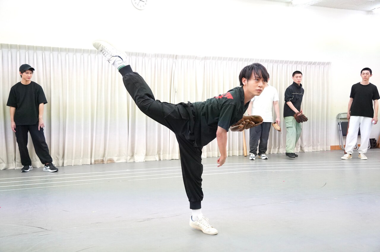 藤井直樹が「あの夏、君と出会えて」の稽古に奮闘！岡﨑彪太郎は“藤井ちゃんの成長期”を日々記録