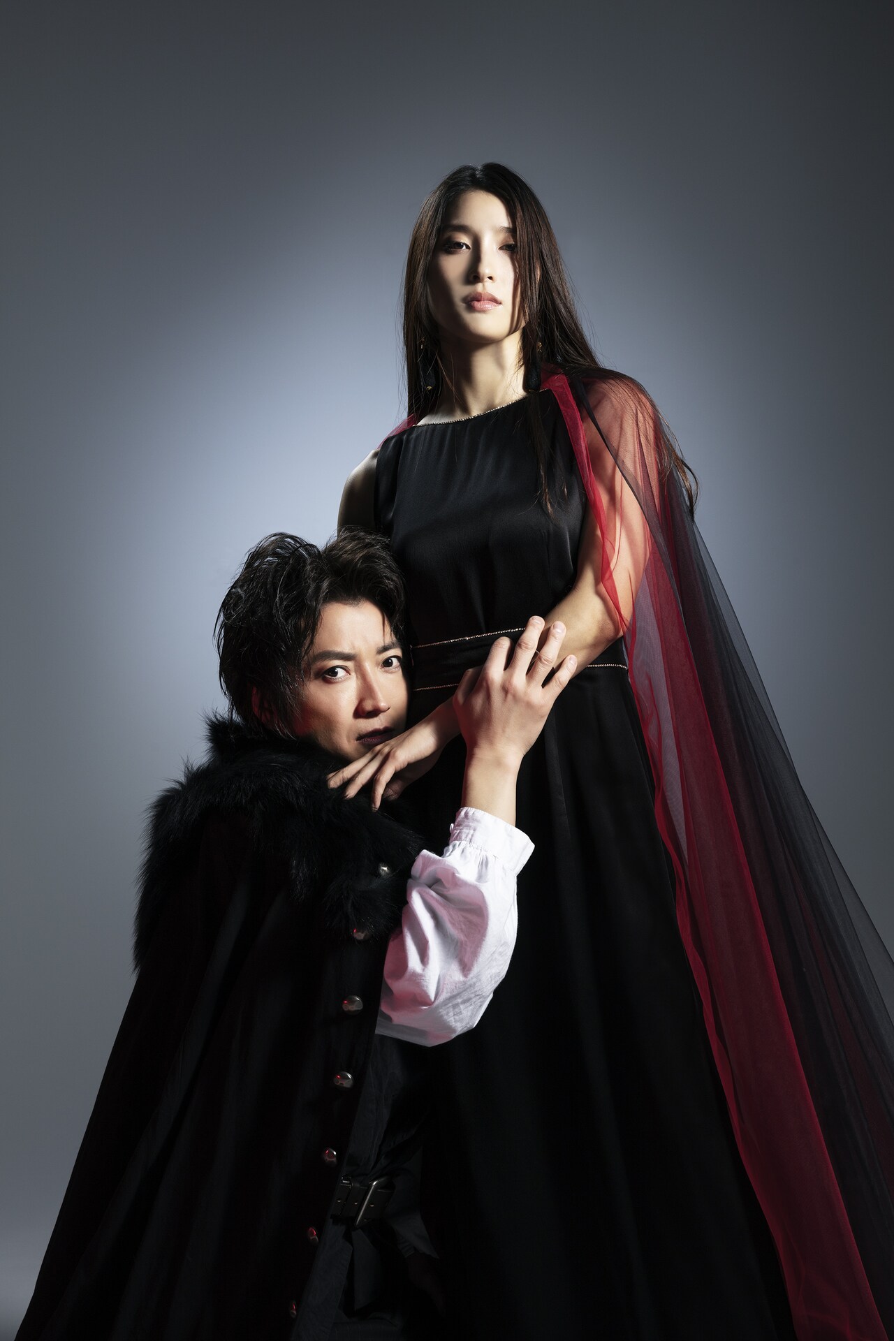 藤原竜也・土屋太鳳ら出演、吉田鋼太郎演出の「マクベス」WOWOWで9月に