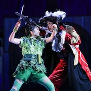 「ピーター・パン」開幕、山﨑玲奈が手応え「これまで以上に深く作品を追求できた」