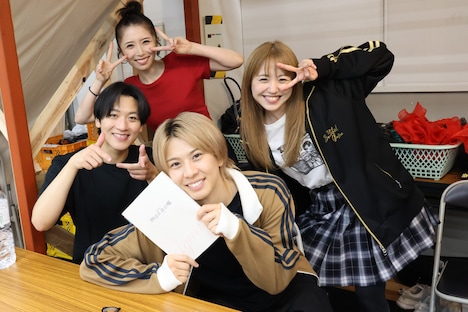 ミュージカル「四月は君の嘘」の稽古より。左から島太星、希水しお、岡宮来夢、加藤梨里香。