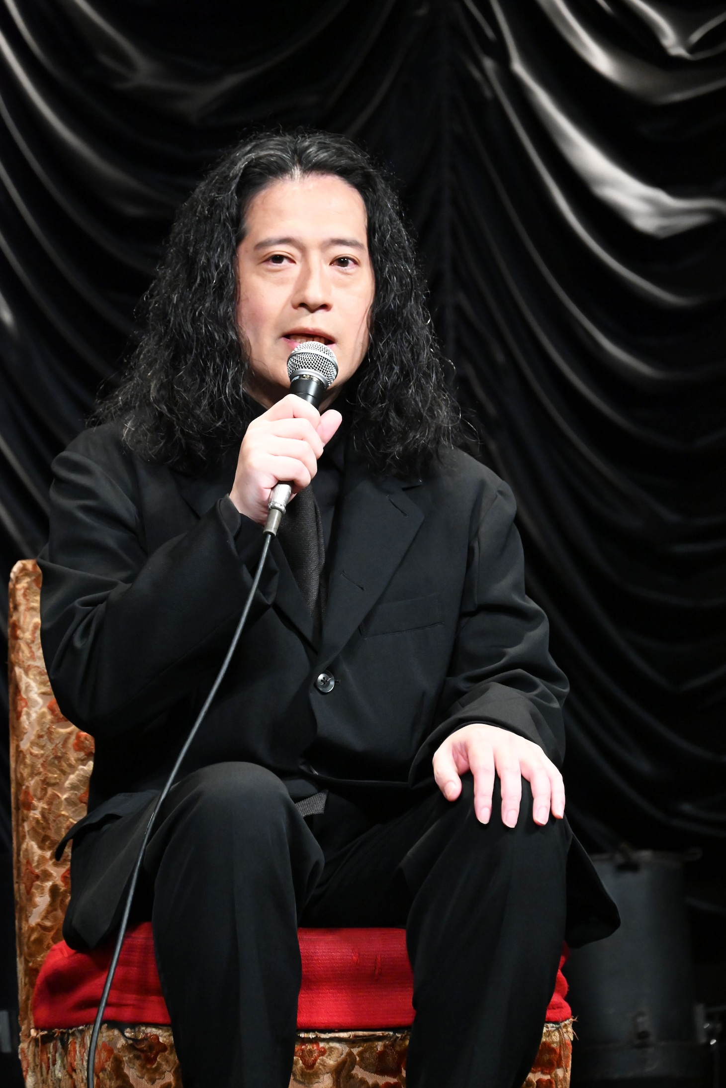 又吉直樹