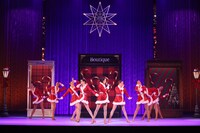 「ブロードウェイ クリスマス・ワンダーランド」過去公演より。