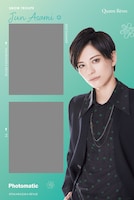 キャトルレーヴとのコラボレーションフレーム（朝美絢）。