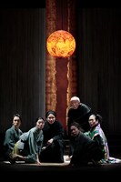 こまつ座「フロイス -その死、書き残さず-」より。©こまつ座 製作：こまつ座（撮影：福岡諒祠）