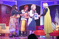 「Multi-Unit Apartment」ゲネプロより。