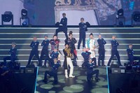 「ミュージカル『刀剣乱舞』目出度歌誉花舞 十周年祝賀祭」より。