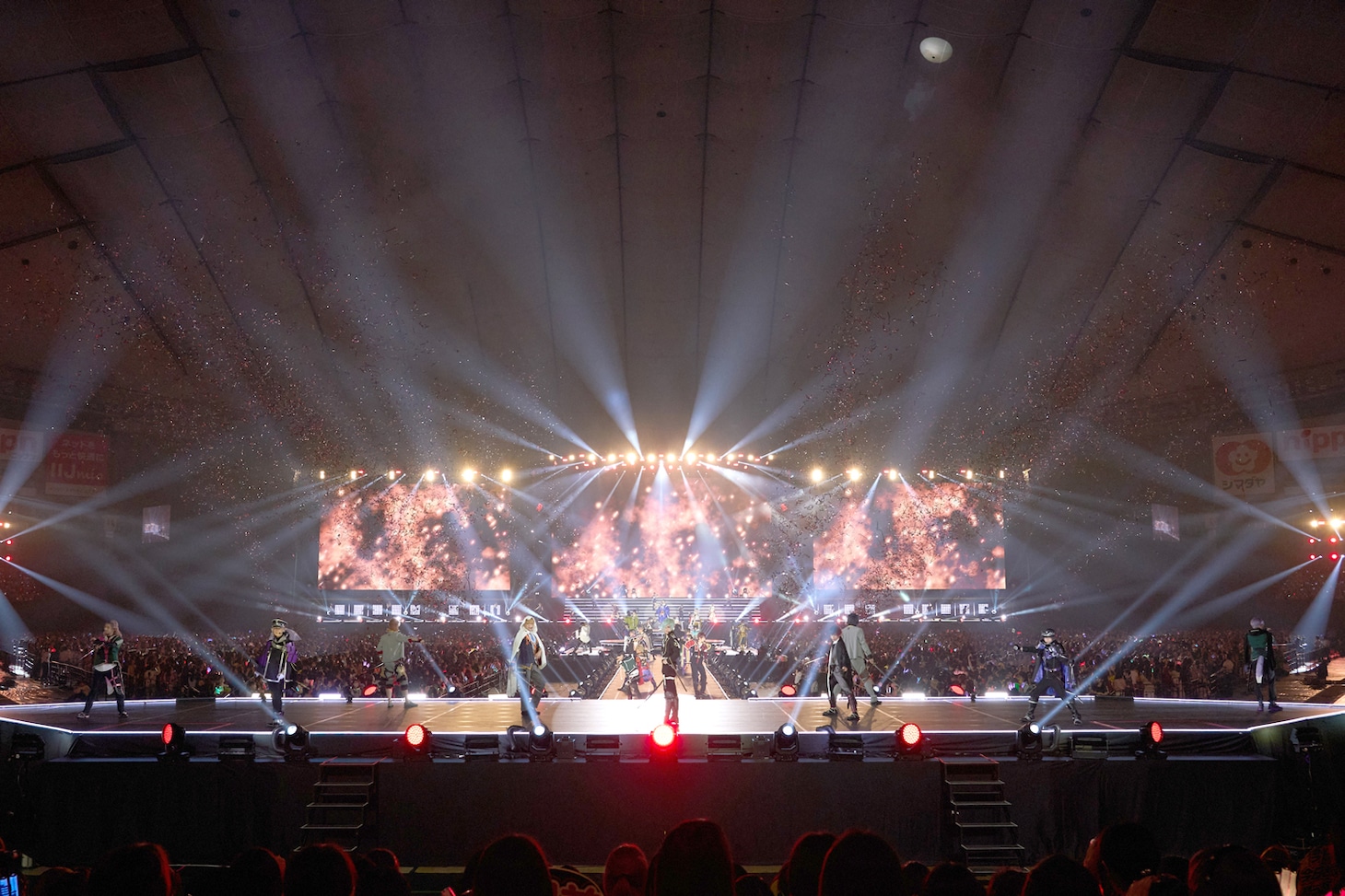 刀剣男士らが東京ドームで47曲を披露！刀ミュ十周年祝賀祭、ステージ写真公開