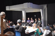 「りすん 2025editison リ・クリエイションツアー」伊丹公演でのアフタートークの様子。