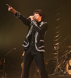 「七海ひろき『One-man LIVE773“Crystal”』」より。(撮影:高田真希子)