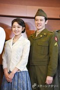左から奈緒、ウエンツ瑛士。