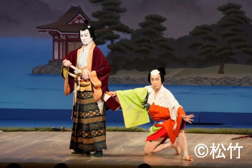 刀剣乱舞 　とうらぶ　東鑑雪魔縁　舞競花刀剣男士　膝丸　上村吉太郎　直筆サイン 人気キャラの髭切・膝丸を演じる莟玉と吉太朗。若きふたりが、第