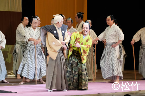 松竹創業百三十周年「八月納涼歌舞伎」第三部「野田版 研辰の討たれ」より。