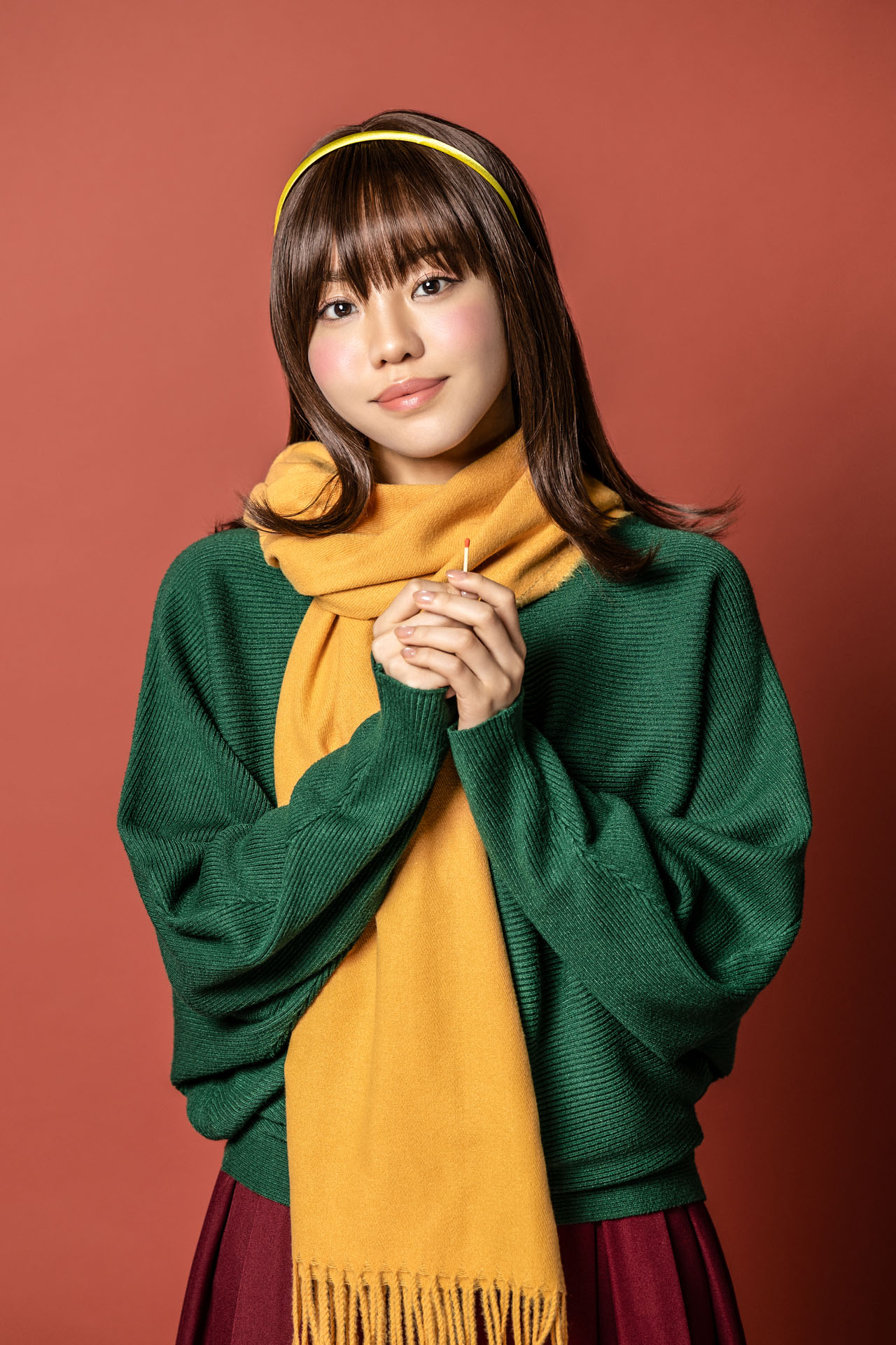 佐藤日向扮するマッチ売りのマチ子。©増田こうすけ／集英社 ©「復刻 舞台 増田こうすけ劇場 ギャグマンガ日和 ～奥の細道地獄のランウェイ編～」製作委員会