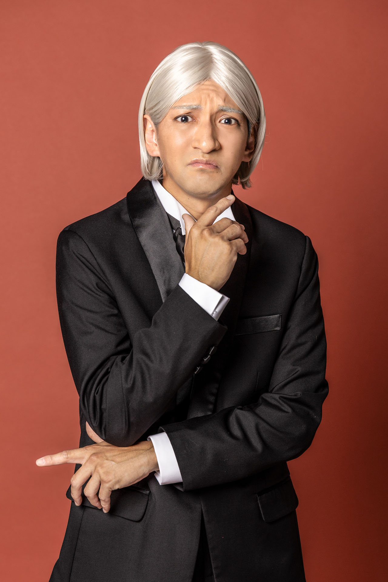 参川剛史扮するスチュルレル。