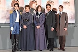 左から七海ひろき、前田美波里、明日海りお、今井朋彦、大東立樹。