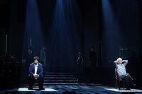 ミュージカル「ある男」より。（撮影：田中亜紀）